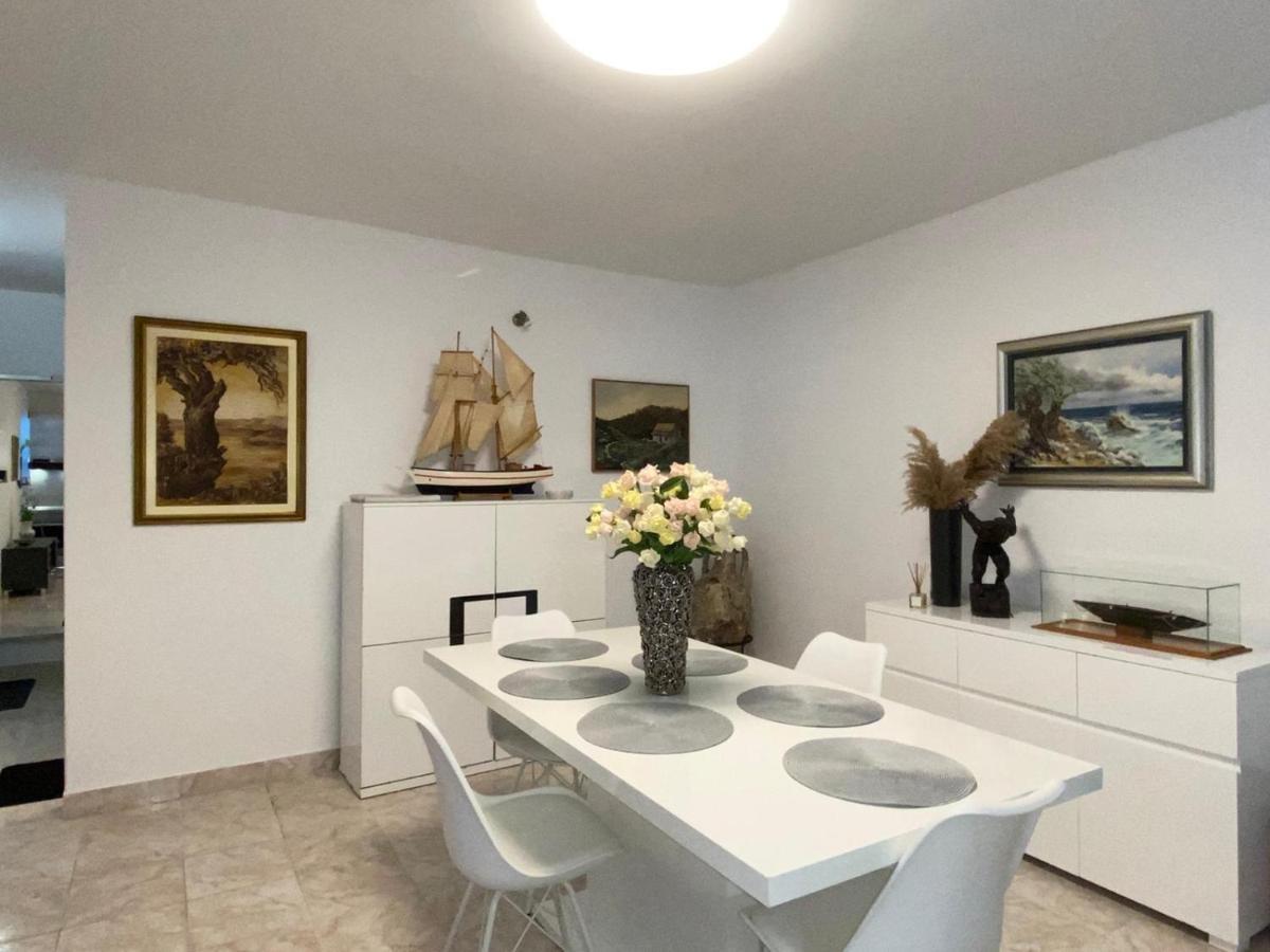 Beach Apartments Mika Lokva Rogoznica Eksteriør bilde